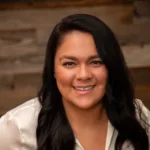 Yanira Ruiz | Receptionist/Recepcionista